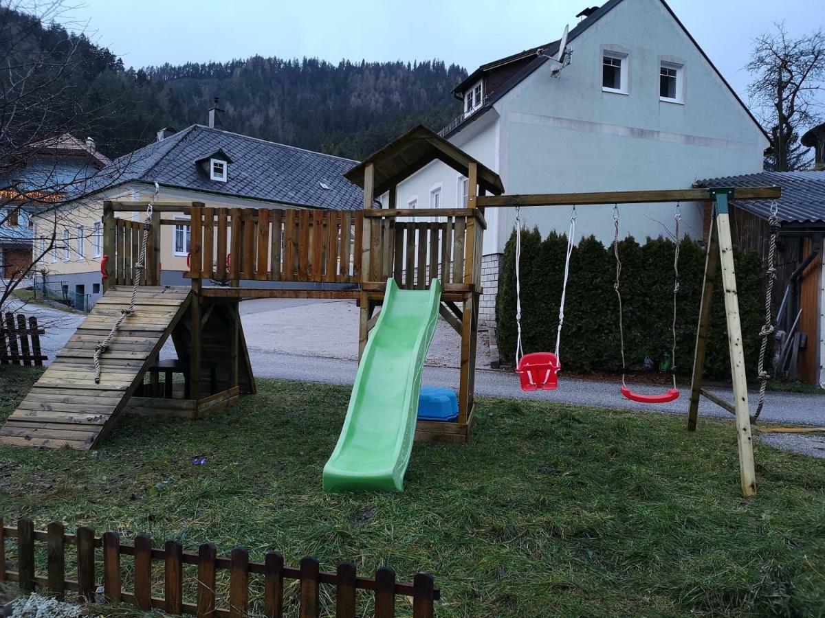 Gasthof Zum Falkenstein Hotel Schwarzau im Gebirge Bagian luar foto